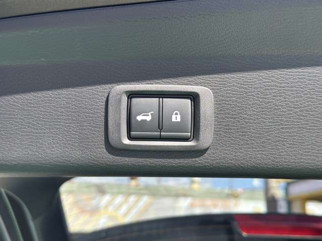 三菱 アウトランダーＰＨＥＶ ＰＨＥＶ ２．４ Ｇ ４ＷＤ R5年 (東海) 99