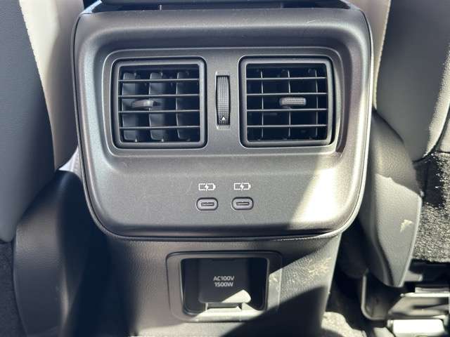 トヨタ クラウン　クロスオーバー　ハイブリッド ２．５ Ｇ アドバンスト レザー パッケージ Ｅ－ＦＯＵＲ ４ＷＤ R5年 (東海) 99