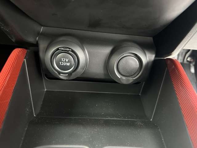 スズキ スイフト スポーツ １．４ R6年 (東海) 99