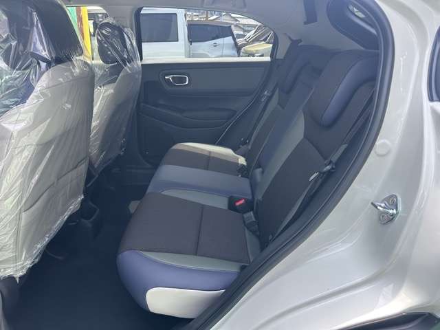 ホンダ ヴェゼル １．５ Ｅ：ＨＥＶ Ｘ ハントパッケージ R7年 (東海) 99