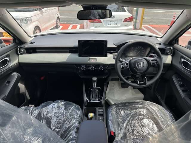 ホンダ ヴェゼル １．５ Ｅ：ＨＥＶ Ｘ ハントパッケージ R7年 (東海) 99