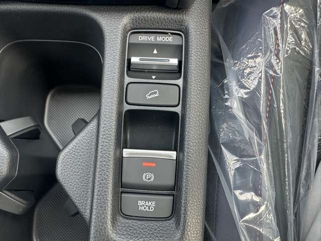 ホンダ ヴェゼル １．５ Ｅ：ＨＥＶ Ｘ ハントパッケージ R7年 (東海) 99