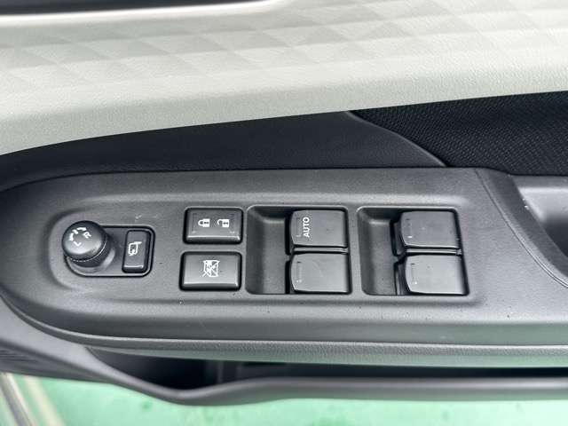 スズキ スイフト １．２ ハイブリッド ＭＺ R6年 (東海) 99