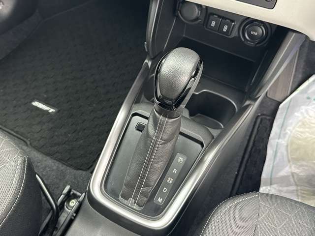 スズキ スイフト １．２ ハイブリッド ＭＺ R6年 (東海) 99