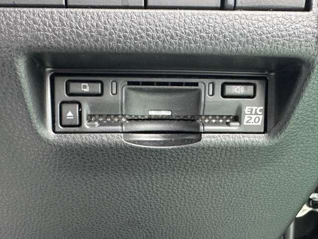 トヨタ ハリアー　ハイブリッド ２．５ ハイブリッド Ｚ レザーパッケージ R6年 (東海) 99