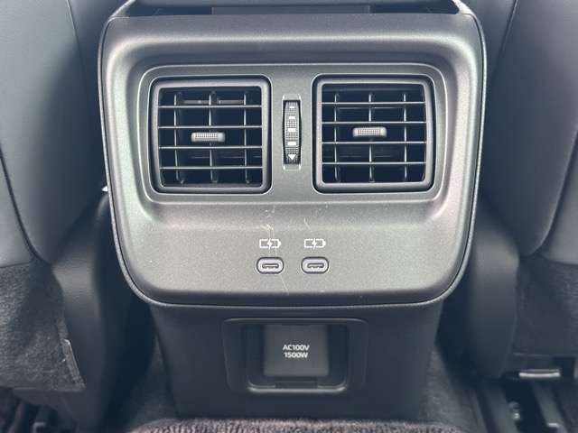 トヨタ クラウン　クロスオーバー　ハイブリッド ２．５ Ｇ Ｅ－ＦＯＵＲ ４ＷＤ R5年 (東海) 99