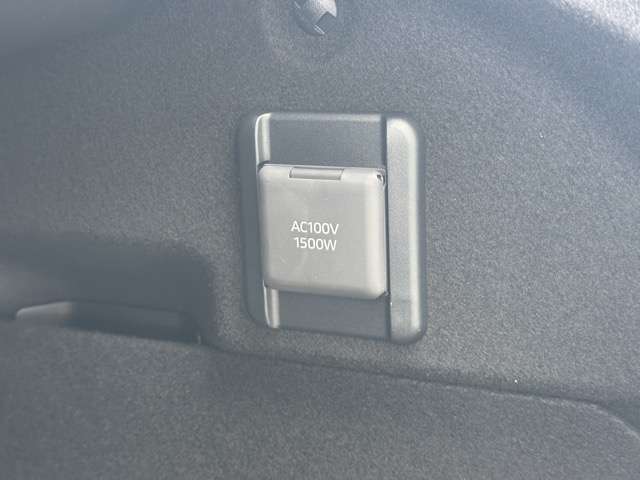 トヨタ クラウン　クロスオーバー　ハイブリッド ２．５ Ｇ Ｅ－ＦＯＵＲ ４ＷＤ R5年 (東海) 99