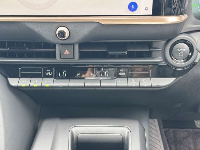 トヨタ クラウン　クロスオーバー　ハイブリッド ２．５ Ｇ Ｅ－ＦＯＵＲ ４ＷＤ R5年 (東海) 99