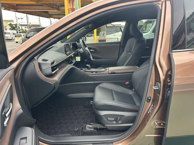 トヨタ クラウン　クロスオーバー　ハイブリッド ２．５ Ｇ アドバンスト レザー パッケージ Ｅ－ＦＯＵＲ ４ＷＤ R5年 (東海) 99