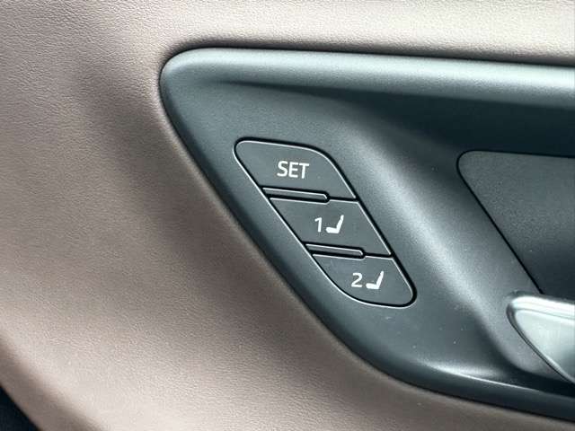 トヨタ クラウン　クロスオーバー　ハイブリッド ２．５ Ｇ アドバンスト レザー パッケージ Ｅ－ＦＯＵＲ ４ＷＤ R5年 (東海) 99