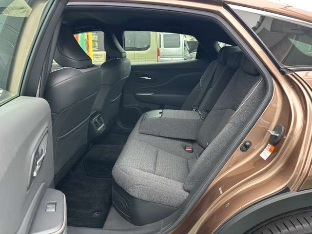 トヨタ クラウン　クロスオーバー　ハイブリッド ２．５ Ｇ アドバンスト Ｅ－ＦＯＵＲ ４ＷＤ R4年 (東海) 99