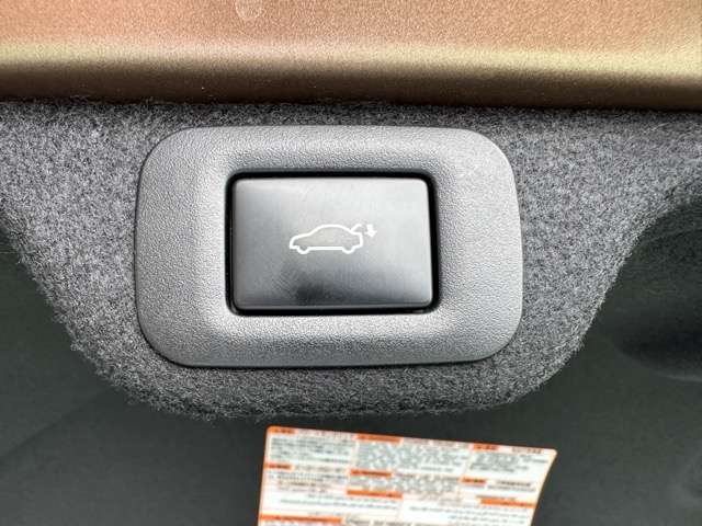 トヨタ クラウン　クロスオーバー　ハイブリッド ２．５ Ｇ アドバンスト Ｅ－ＦＯＵＲ ４ＷＤ R4年 (東海) 99