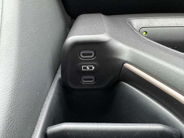 トヨタ クラウン　クロスオーバー　ハイブリッド ２．５ Ｇ アドバンスト Ｅ－ＦＯＵＲ ４ＷＤ R4年 (東海) 99