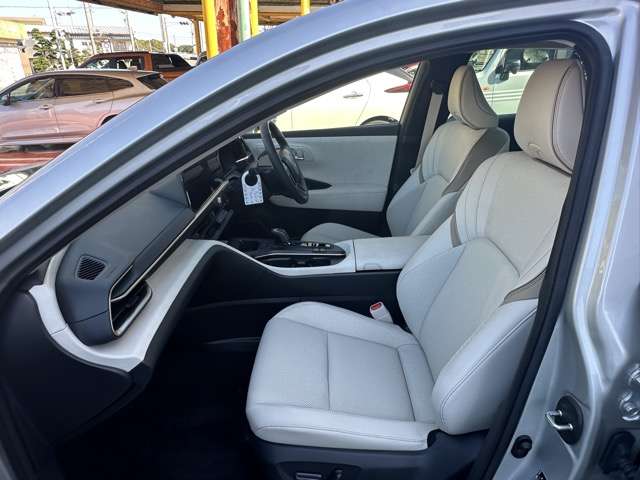 トヨタ クラウン　クロスオーバー　ハイブリッド ２．５ Ｇ レザー パッケージ Ｅ－ＦＯＵＲ ４ＷＤ R5年 (東海) 99