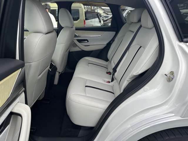 マツダ ＣＸ−６０ ３．３ ＸＤハイブリッド プレミアム モダン ディーゼルターボ ４ＷＤ R4年 (東海) 99