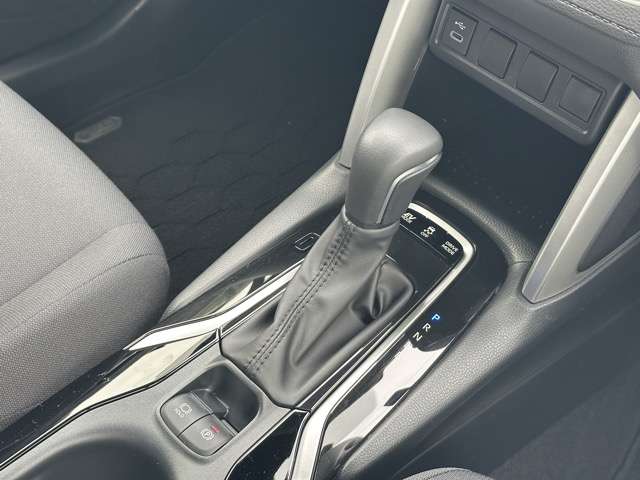 トヨタ カローラクロス　ハイブリッド １．８ ハイブリッド Ｓ R5年 (東海) 99