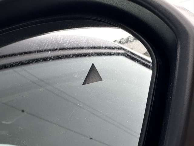 三菱 アウトランダーＰＨＥＶ ＰＨＥＶ ２．４ Ｐ ４ＷＤ R3年 (東海) 99