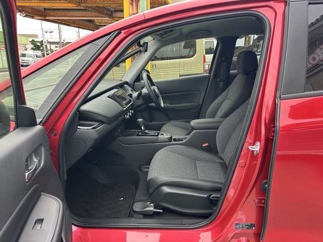 ホンダ フィット　ハイブリッド １．５ Ｅ：ＨＥＶ ホーム ブラックスタイル R6年 (東海) 99