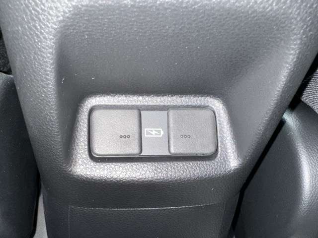 ホンダ フィット　ハイブリッド １．５ Ｅ：ＨＥＶ ホーム ブラックスタイル R6年 (東海) 99