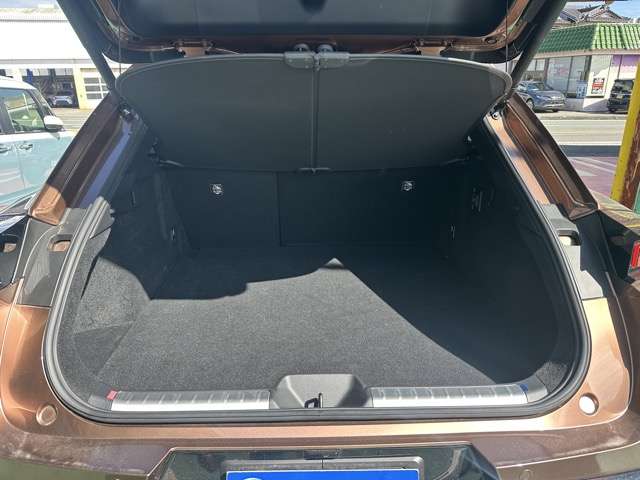 トヨタ クラウン　スポーツ　ハイブリッド ２．５ Ｚ Ｅ－ＦＯＵＲ ４ＷＤ R6年 (東海) 99