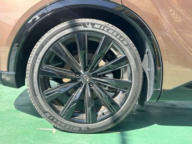 トヨタ クラウン　スポーツ　ハイブリッド ２．５ Ｚ Ｅ－ＦＯＵＲ ４ＷＤ R6年 (東海) 99