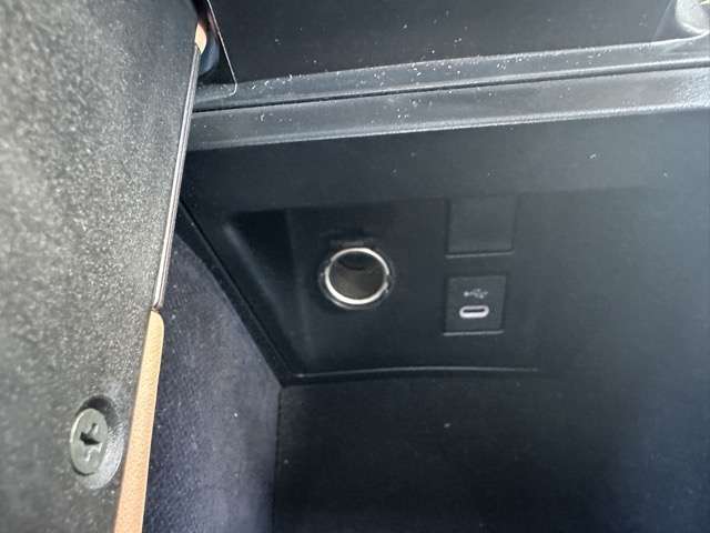 トヨタ クラウン　スポーツ　ハイブリッド ２．５ Ｚ Ｅ－ＦＯＵＲ ４ＷＤ R6年 (東海) 99