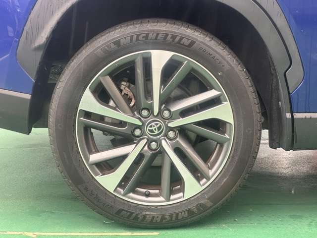 トヨタ カローラクロス　ハイブリッド １．８ ハイブリッド Ｚ R4年 (東海) 99