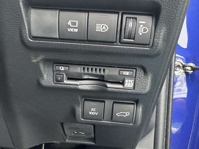 トヨタ カローラクロス　ハイブリッド １．８ ハイブリッド Ｚ R4年 (東海) 99