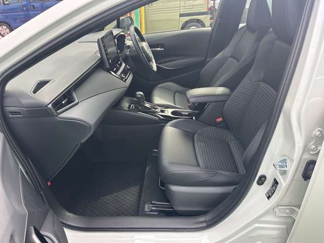 トヨタ カローラ １．８ ハイブリッド ＷＸＢ R3年 (東海) 99