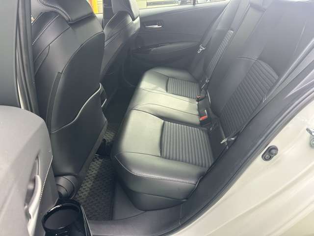 トヨタ カローラ １．８ ハイブリッド ＷＸＢ R3年 (東海) 99