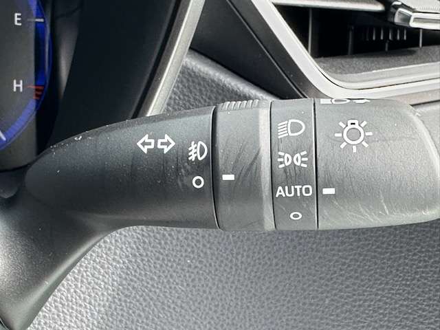 トヨタ カローラ １．８ ハイブリッド ＷＸＢ R3年 (東海) 99