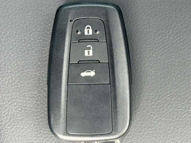 トヨタ カローラ １．８ ハイブリッド ＷＸＢ R3年 (東海) 99