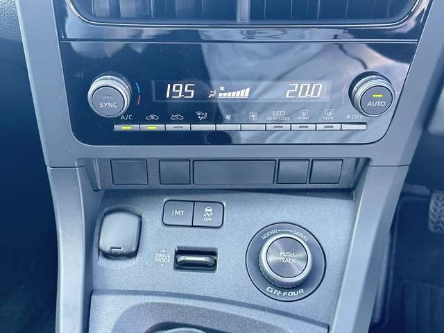 トヨタ ＧＲヤリス １．６ ＲＣ ４ＷＤ R7年 (東海) 99