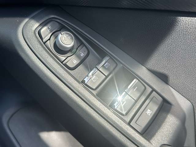 スバル クロストレック ２．０ リミテッド ４ＷＤ R5年 (東海) 99