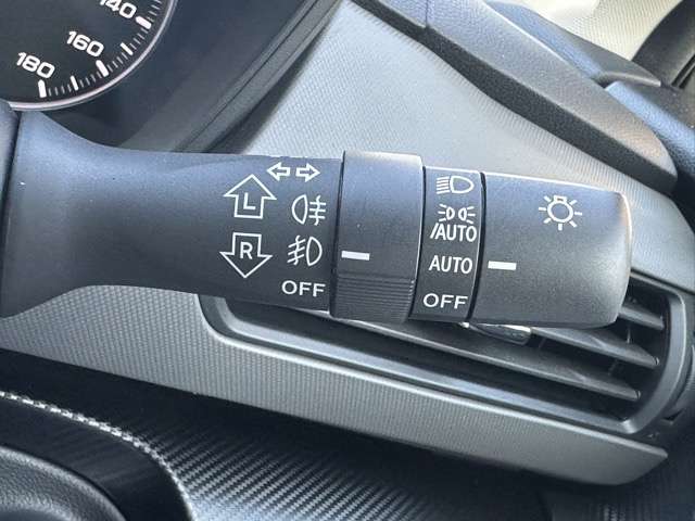 スバル クロストレック ２．０ リミテッド ４ＷＤ R5年 (東海) 99