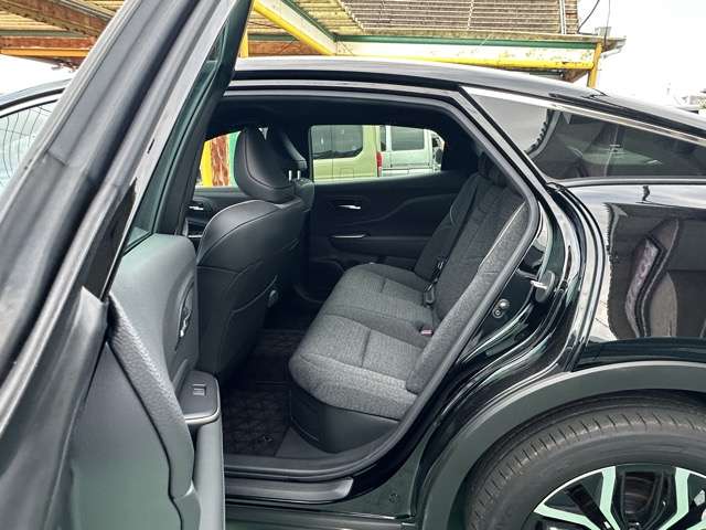 トヨタ クラウン　クロスオーバー　ハイブリッド ２．５ Ｇ Ｅ－ＦＯＵＲ ４ＷＤ R5年 (東海) 99