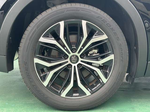 トヨタ クラウン　クロスオーバー　ハイブリッド ２．５ Ｇ Ｅ－ＦＯＵＲ ４ＷＤ R5年 (東海) 99