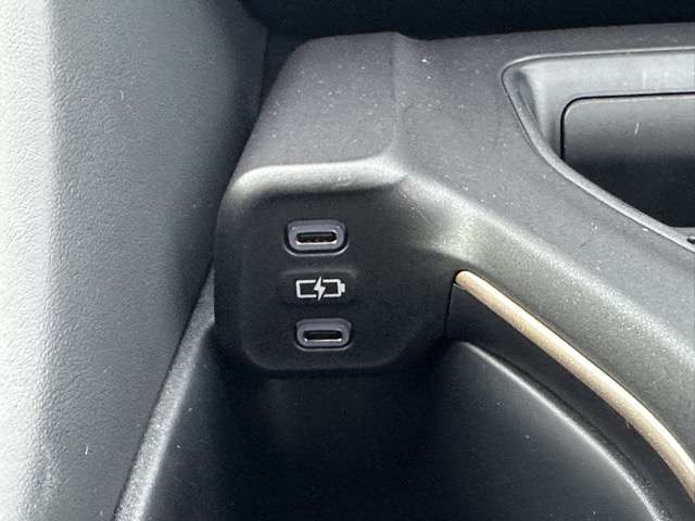 トヨタ クラウン　クロスオーバー　ハイブリッド ２．５ Ｇ Ｅ－ＦＯＵＲ ４ＷＤ R5年 (東海) 99