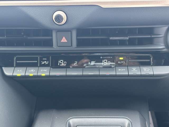 トヨタ クラウン　クロスオーバー　ハイブリッド ２．５ Ｇ Ｅ－ＦＯＵＲ ４ＷＤ R5年 (東海) 99