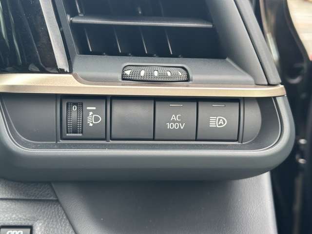 トヨタ クラウン　クロスオーバー　ハイブリッド ２．５ Ｇ Ｅ－ＦＯＵＲ ４ＷＤ R5年 (東海) 99