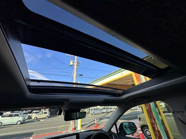 トヨタ ＲＡＶ４ ２．５ ハイブリッド Ｇ Ｅ－ＦＯＵＲ ４ＷＤ R4年 (東海) 99