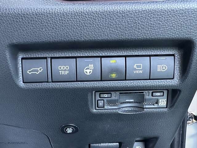 トヨタ ＲＡＶ４ ２．５ ハイブリッド Ｇ Ｅ－ＦＯＵＲ ４ＷＤ R4年 (東海) 99