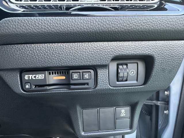 ホンダ シビック ２．０ Ｅ：ＨＥＶ ＬＸ R7年 (東海) 99