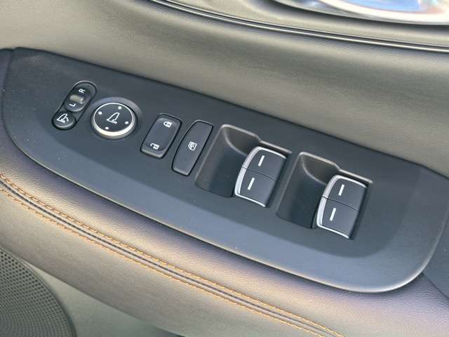 ホンダ ＺＲ－Ｖ ２．０ Ｅ：ＨＥＶ Ｚ ４ＷＤ R6年 (東海) 99