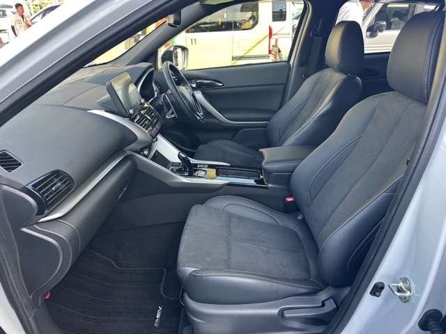 三菱 エクリプス　クロス　ＰＨＥＶ ＰＨＥＶ ２．４ Ｐ ４ＷＤ R4年 (東海) 99