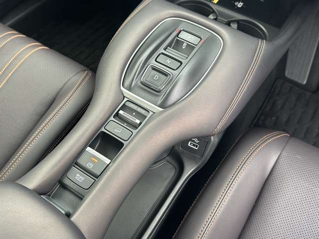 ホンダ ＺＲ－Ｖ ２．０ Ｅ：ＨＥＶ Ｚ R4年 (東海) 99