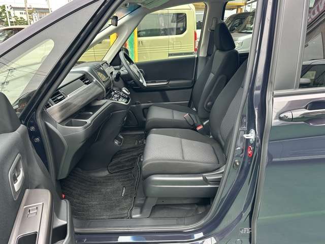 ホンダ フリード＋　ハイブリッド １．５ ハイブリッド Ｇ ブラックスタイル R5年 (東海) 99