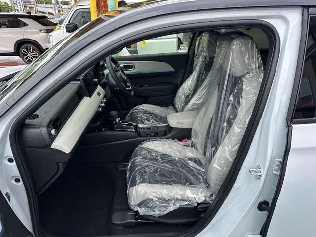 ホンダ ヴェゼル １．５ Ｅ：ＨＥＶ Ｚ プレイパッケージ R7年 (東海) 99