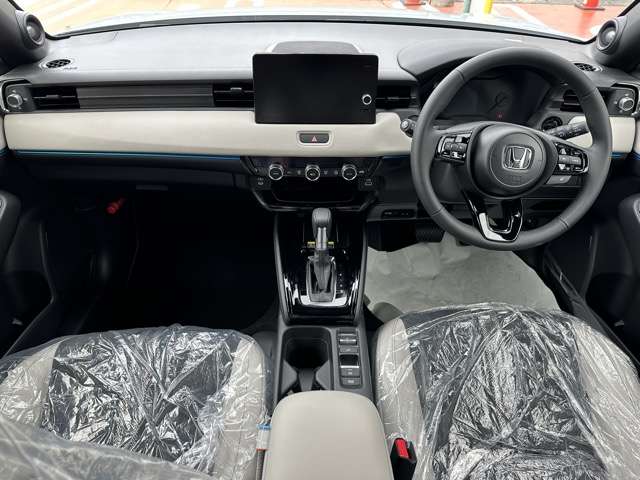 ホンダ ヴェゼル １．５ Ｅ：ＨＥＶ Ｚ プレイパッケージ R7年 (東海) 99