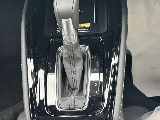 ホンダ ヴェゼル １．５ Ｅ：ＨＥＶ Ｚ プレイパッケージ R7年 (東海) 99